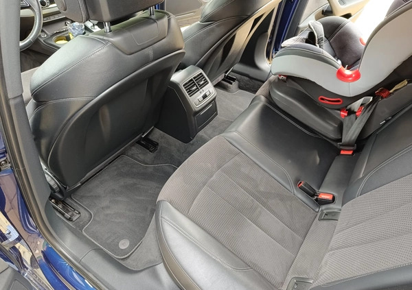 Audi A4 cena 85000 przebieg: 231000, rok produkcji 2016 z Świdnik małe 92